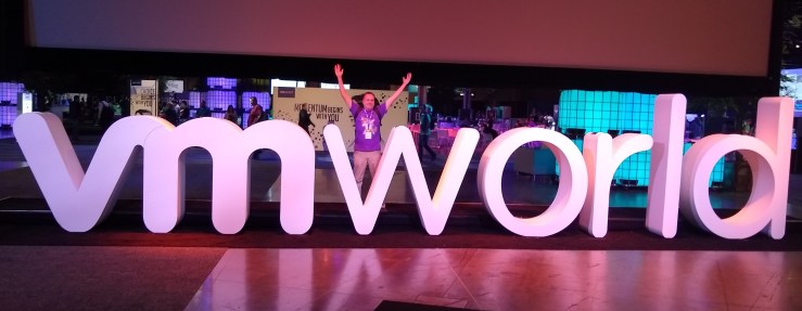 Rob in vmworld sign.jpg